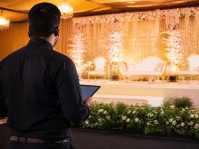 Stage Monitoring wedding service visual