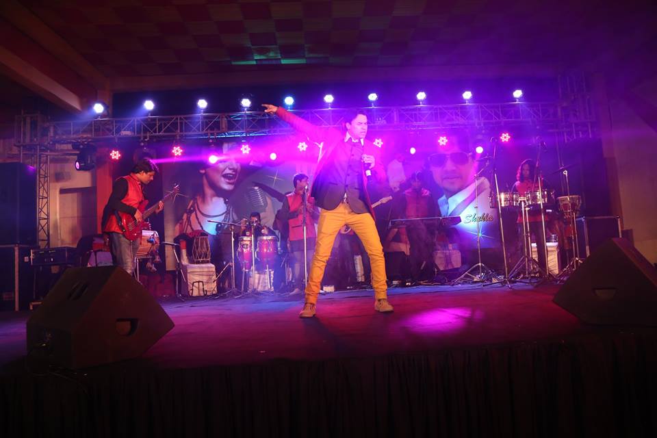 famous male singer delhi
