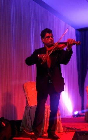 male solo musician delhi